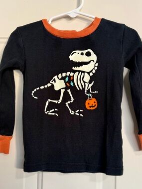 Carter’s 2T Halloween Dinosaur Skeleton Glow-in-the-Dark Shirt